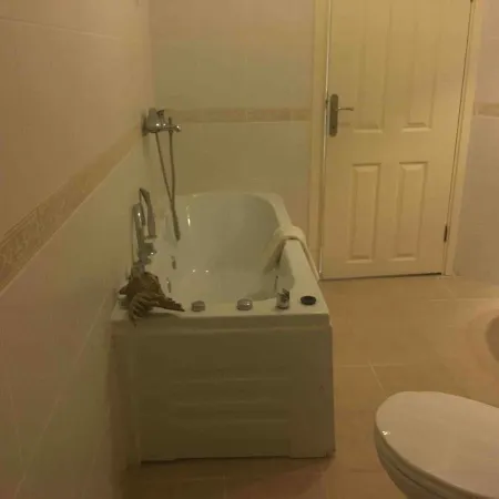 Stunning 8 Bed Penthouse In Altinkum Didim Apartmán *