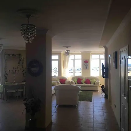 Stunning 8 Bed Penthouse In Altinkum Didim * Yenihisar
