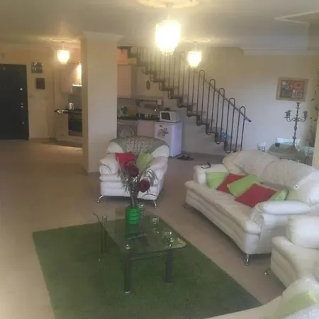 Stunning 8 Bed Penthouse In Altinkum Didim *