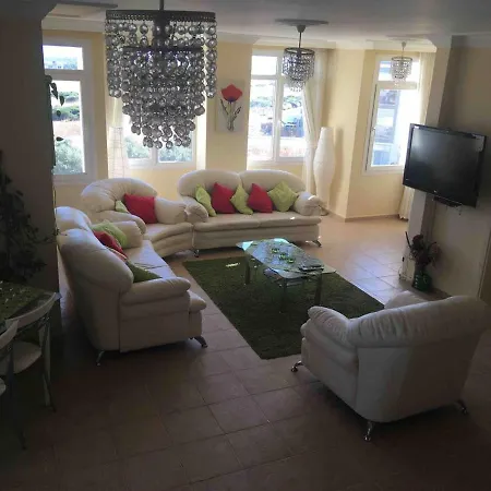 Stunning 8 Bed Penthouse In Altinkum Didim Yenihisar